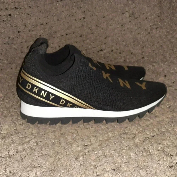 DKNY-Abbi Pull On Sock Sneaker-Air Knit-Black/White/Gold-Sz 9.5-Near Mint - Picture 4 of 8